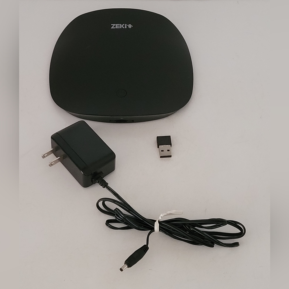 Rare ZEKI STREAMING BOX TAB803B W/Power Cord & Dongle HD Movies/Music/Games/Apps